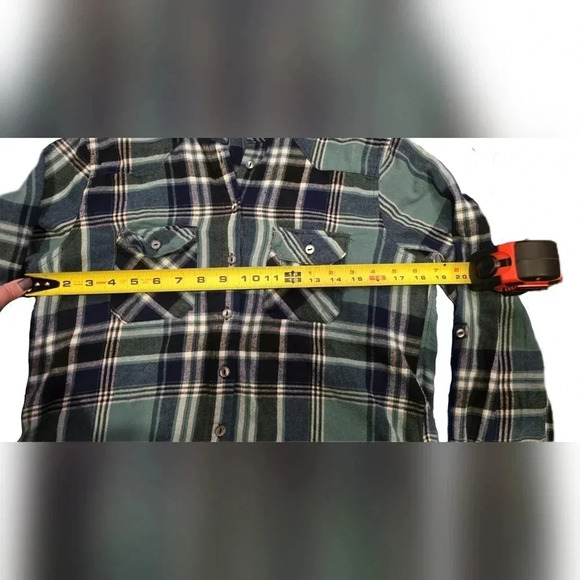 Justify, Size L, Teal and Black Roll-Tab Button-Down Shirt - Picture 10 of 14